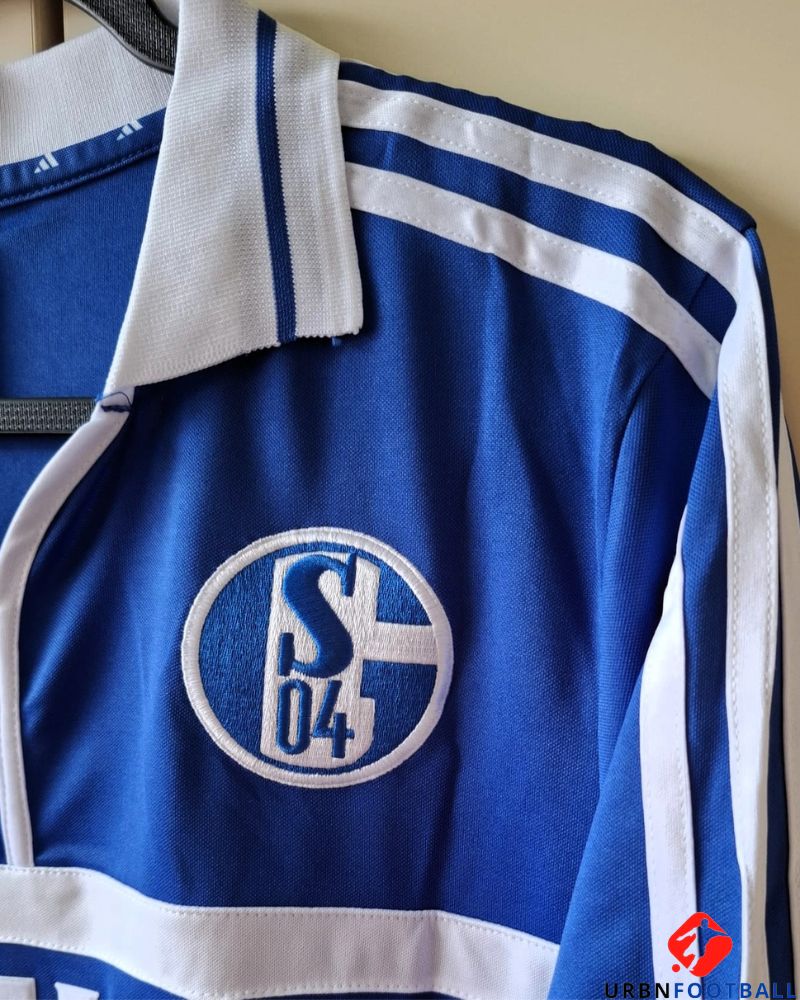 MOLLER ANDREAS 2000-01 (Sch)