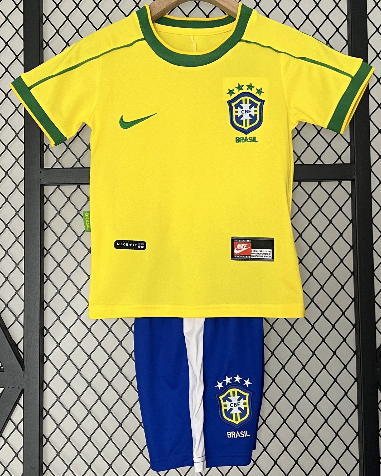 BRASIL kid kit