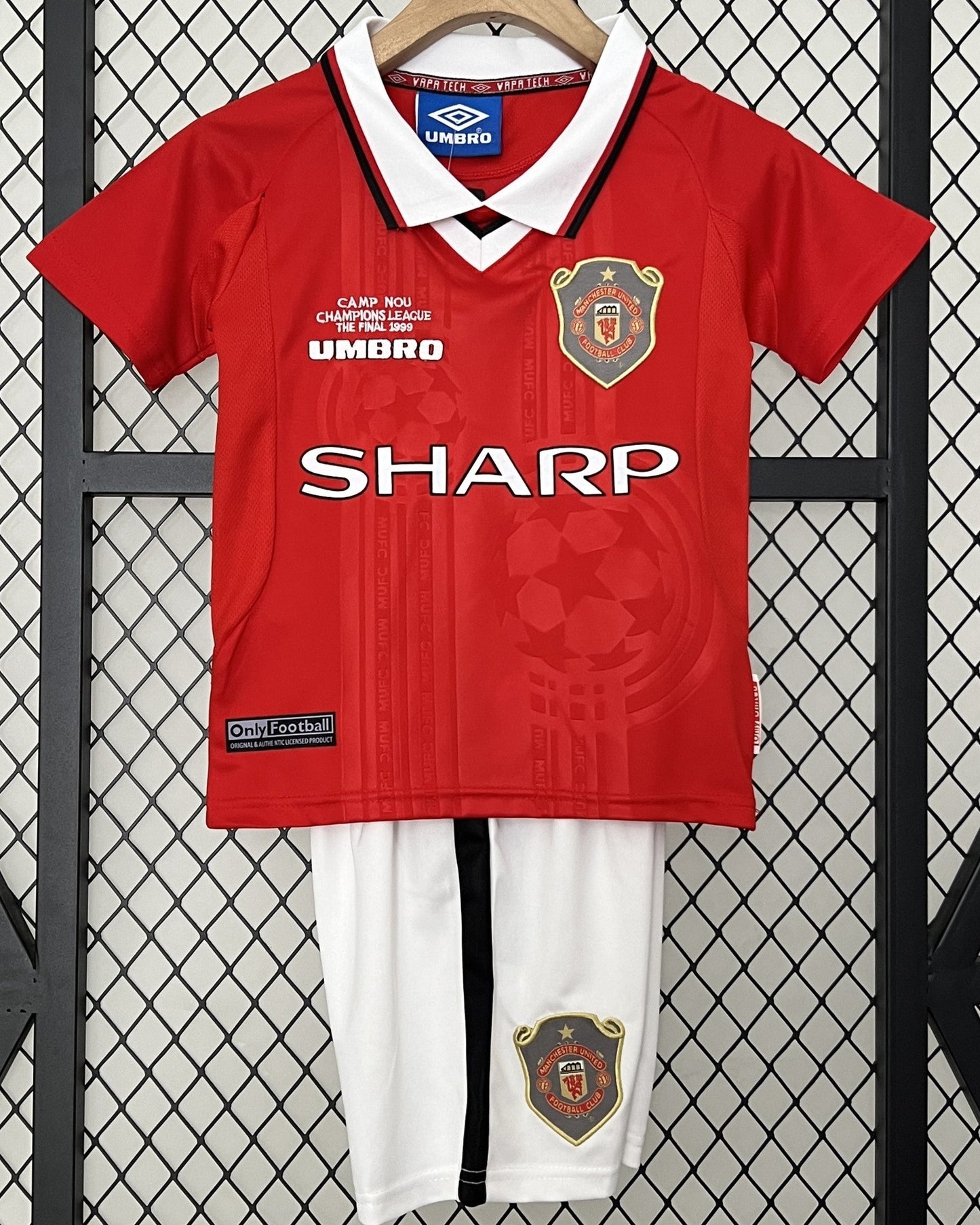 MANCHESTER UNITED kid kit