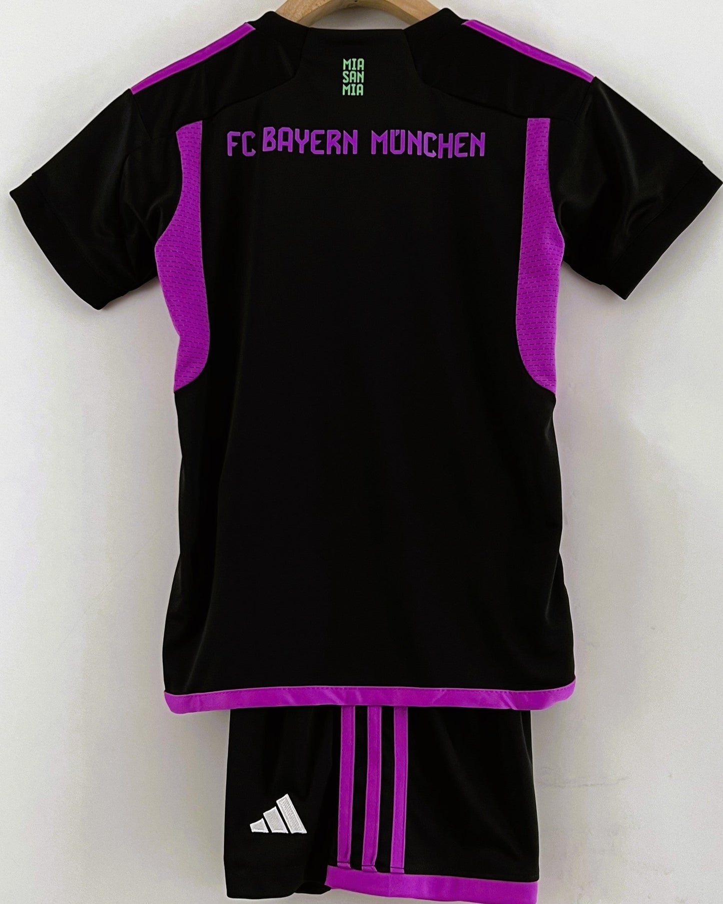 BAYERN MUNCHEN kid kit