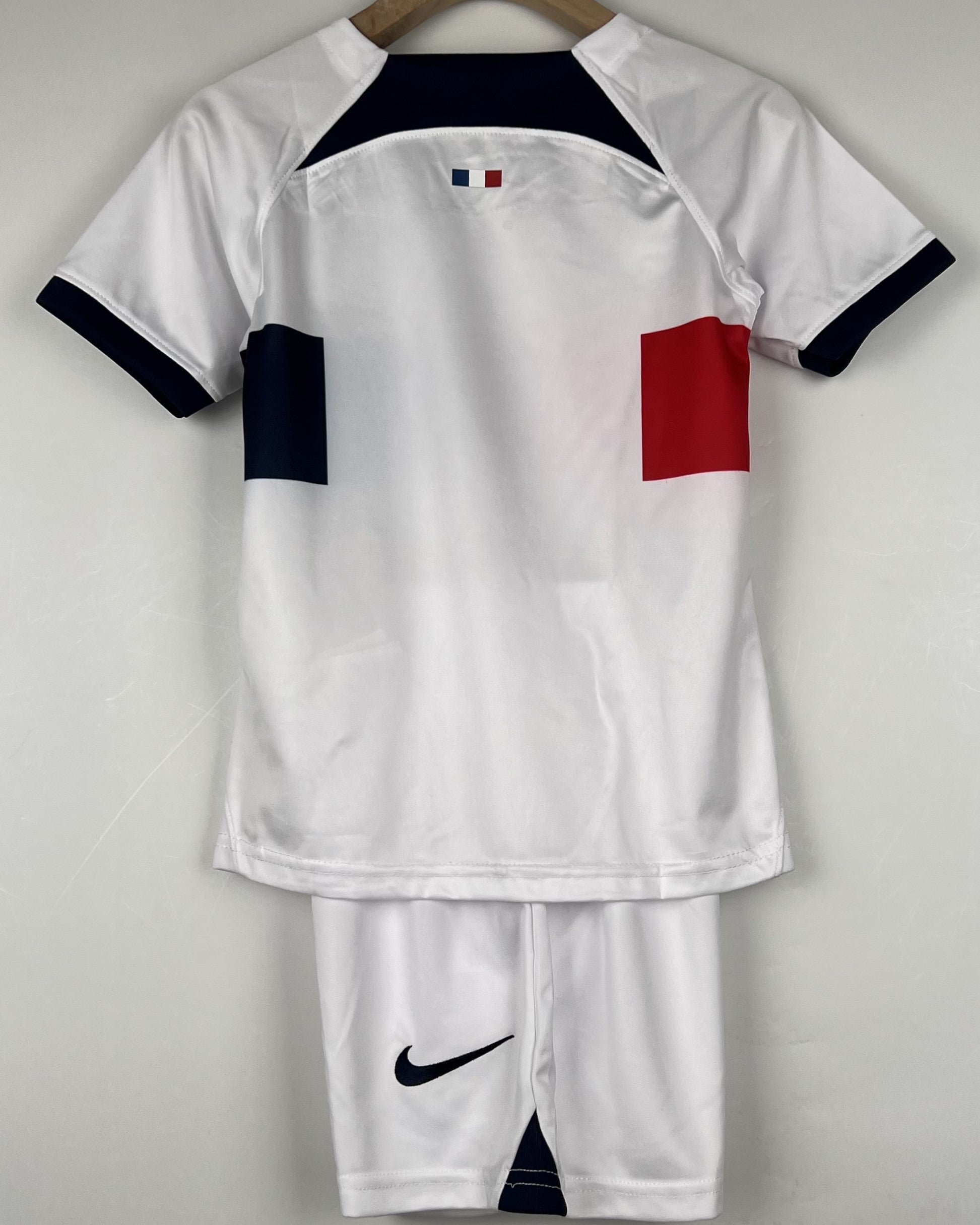 PARIS SAINT-GERMAIN kid kit