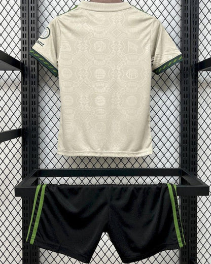 BAYERN MUNCHEN kid kit