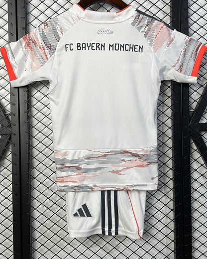 BAYERN MUNCHEN kid kit