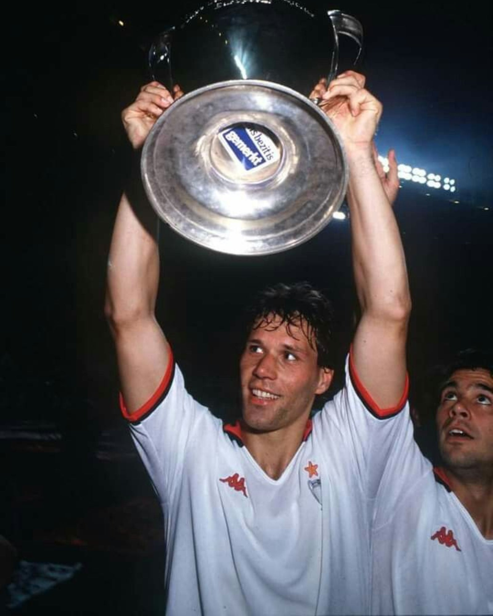 VAN BASTEN MARCO 1989-90 (Mil)